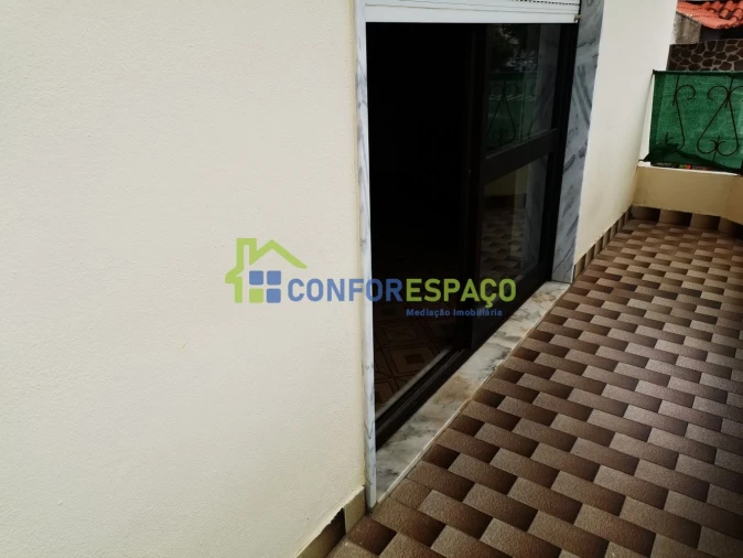 Apartamento T2 para Arrendamento em Castelo Branco Foto 12