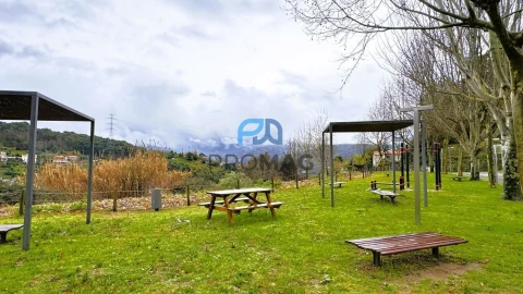 Moradia T3 para Venda em Santa Marinha do Zezere