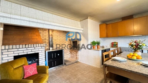 Moradia T3 para Venda em Santa Marinha do Zezere