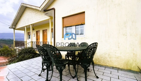 Moradia T3 para Venda em Santa Marinha do Zezere