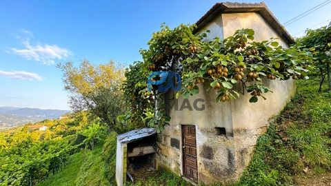 Moradia T3 para Venda em Santa Marinha do Zezere