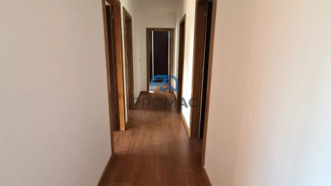 Apartamento T3 para Venda em Alfena