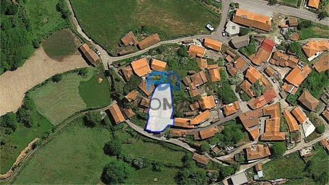 Moradia T3 para Venda em Campelo e Ovil