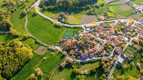 Moradia T3 para Venda em Campelo e Ovil
