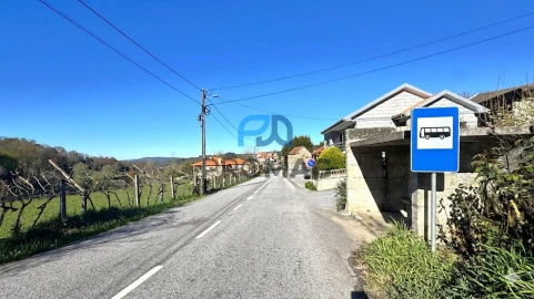 Moradia T3 para Venda em Campelo e Ovil