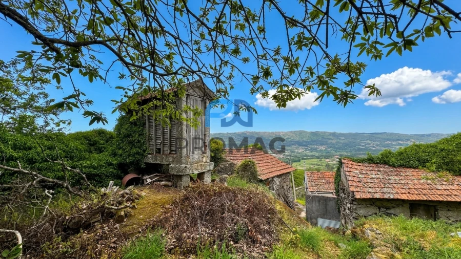 Moradia T3 para Venda em Campelo e Ovil Foto 40