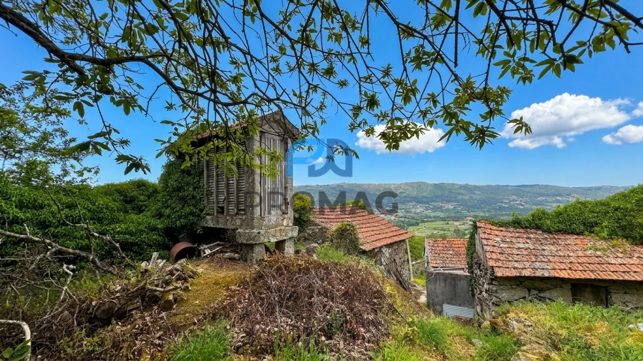 Moradia T3 para Venda em Campelo e Ovil Foto 40