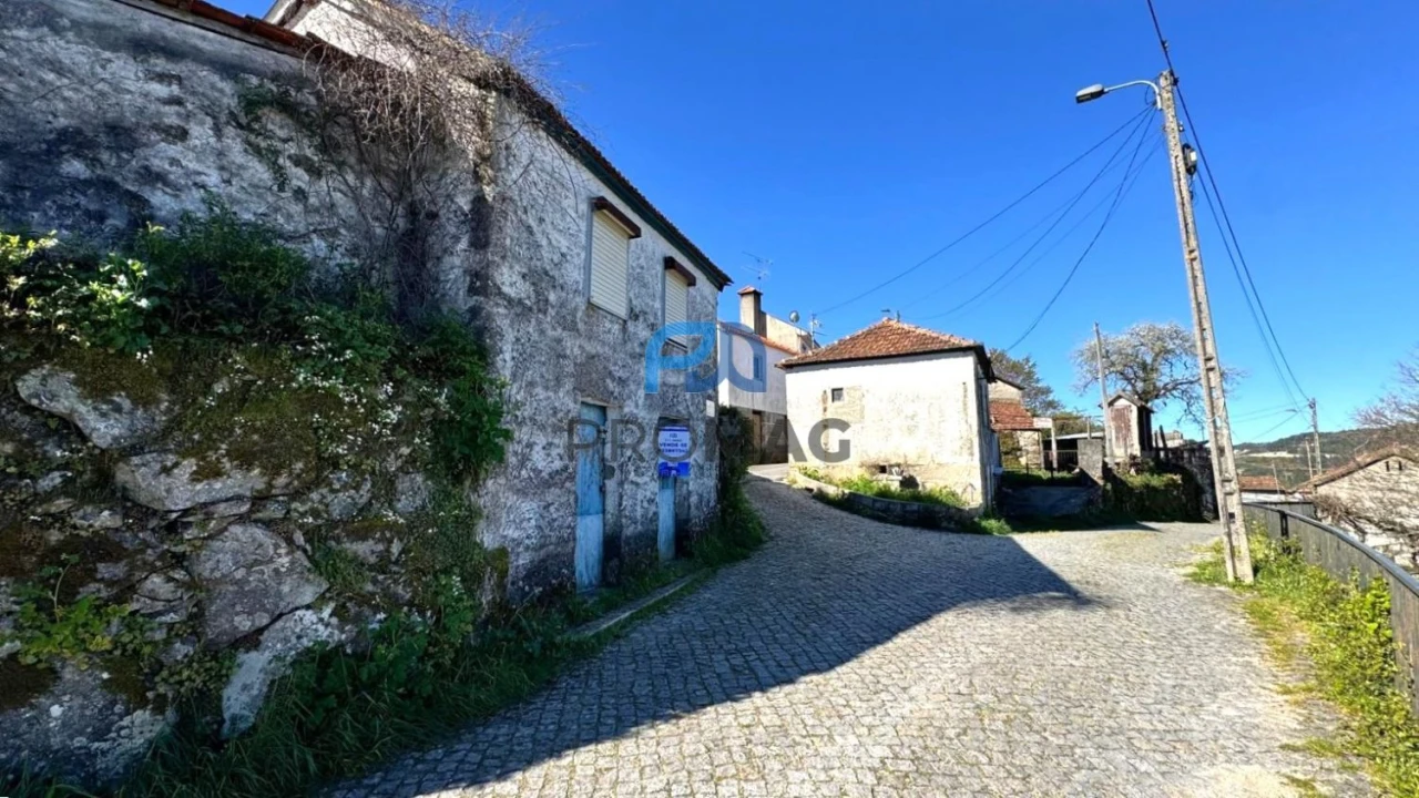 Moradia T3 para Venda em Campelo e Ovil Foto 14