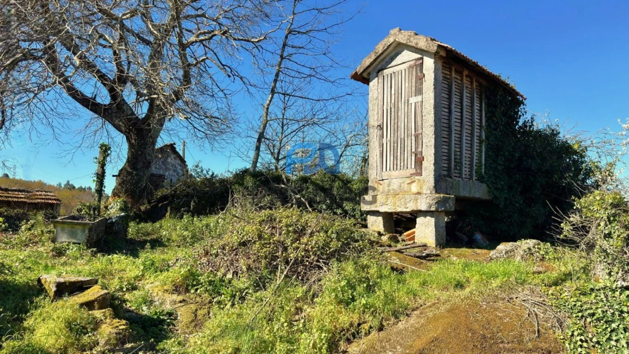 Moradia T3 para Venda em Campelo e Ovil Foto 39