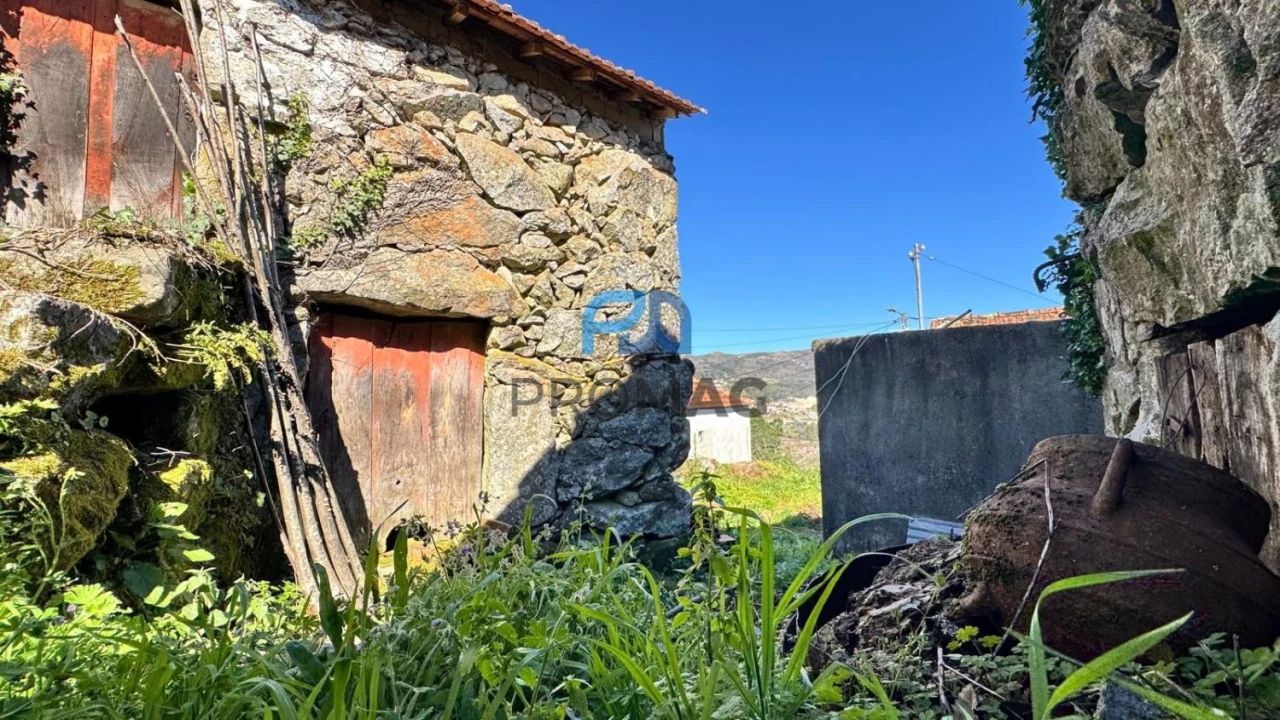 Moradia T3 para Venda em Campelo e Ovil Foto 32