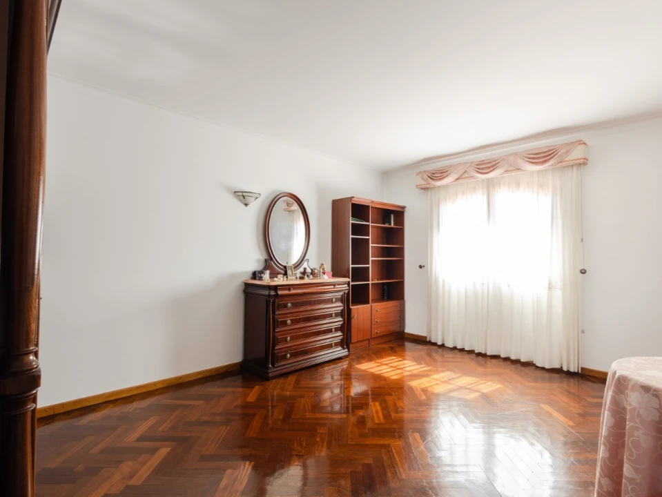 Moradia T4 para Venda em Febres Foto 14