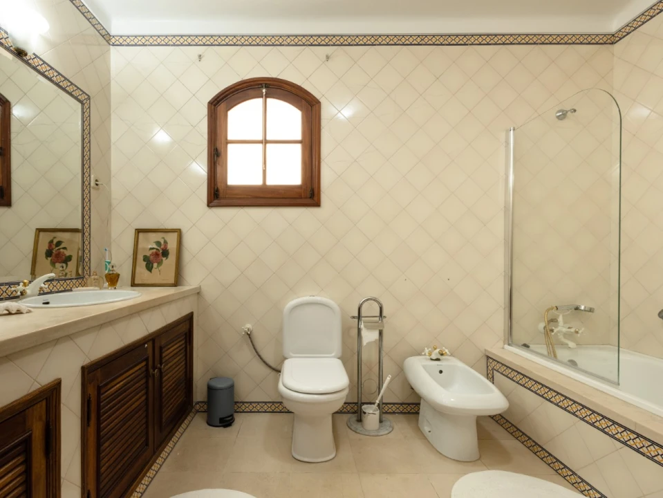 Moradia T4 para Venda em Febres Foto 16