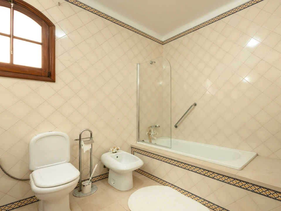 Moradia T4 para Venda em Febres Foto 29