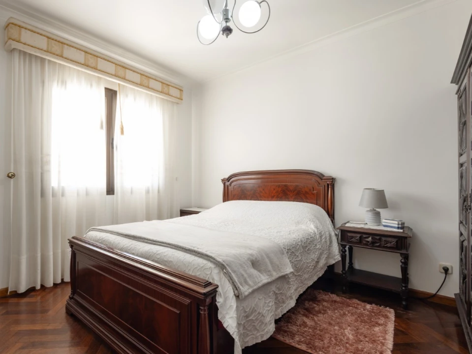 Moradia T4 para Venda em Febres Foto 3