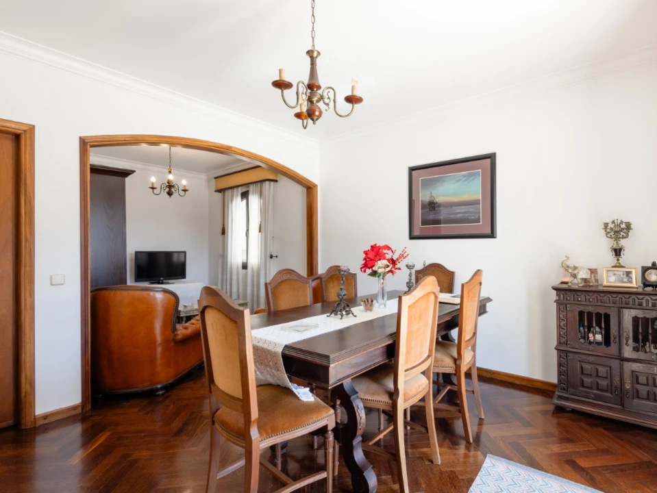 Moradia T4 para Venda em Febres Foto 2