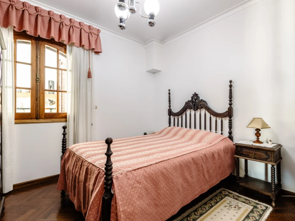 Moradia T4 para Venda em Febres Foto 4