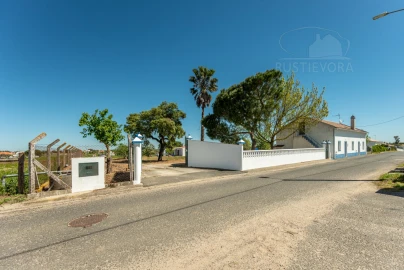 Quinta T4 para Venda em Nossa Senhora da Vila, Nossa Senhora do Bispo e Silveiras