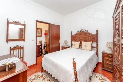 Quinta T4 para Venda em Nossa Senhora da Vila, Nossa Senhora do Bispo e Silveiras