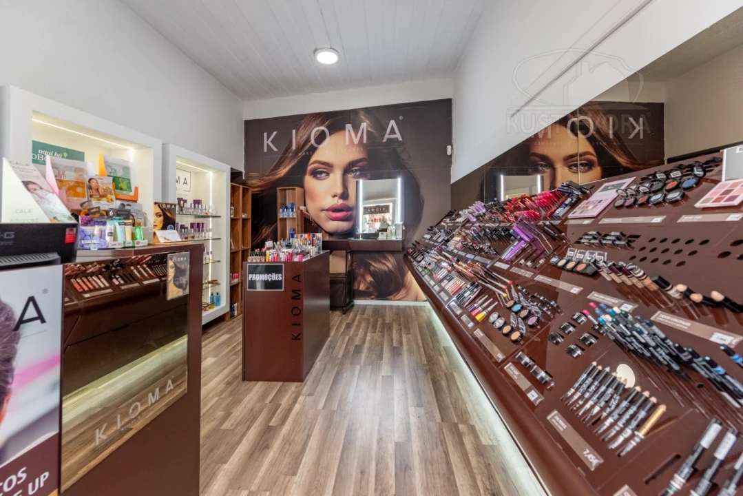 Loja para Arrendamento em Évora (São Mamede, Sé, São Pedro e Santo Antão) Foto 1