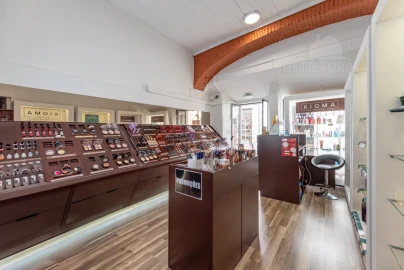 Loja para Arrendamento em Évora (São Mamede, Sé, São Pedro e Santo Antão)