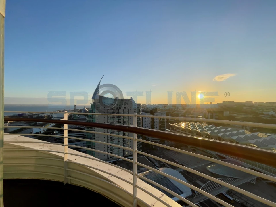 Apartamento T2 para Venda em Parque das Nações Foto 47