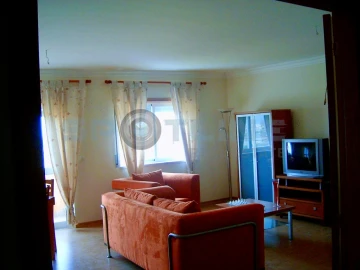 Terreno para Venda em Alenquer (Santo Estêvão e Triana)