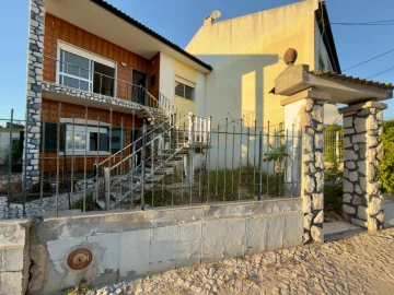 Moradia T5 para Venda em São Francisco