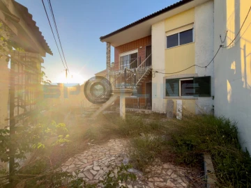 Moradia T5 para Venda em São Francisco