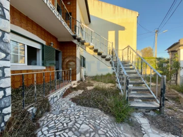 Moradia T5 para Venda em São Francisco