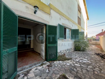 Moradia T5 para Venda em São Francisco