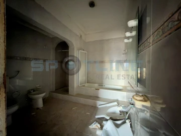 Moradia T5 para Venda em São Francisco