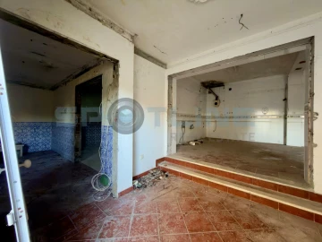 Moradia T5 para Venda em São Francisco