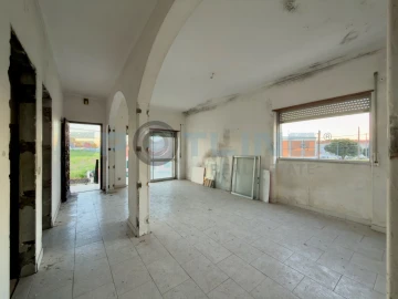 Moradia T5 para Venda em São Francisco