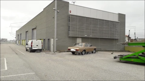 Loja para Arrendamento em Esgueira