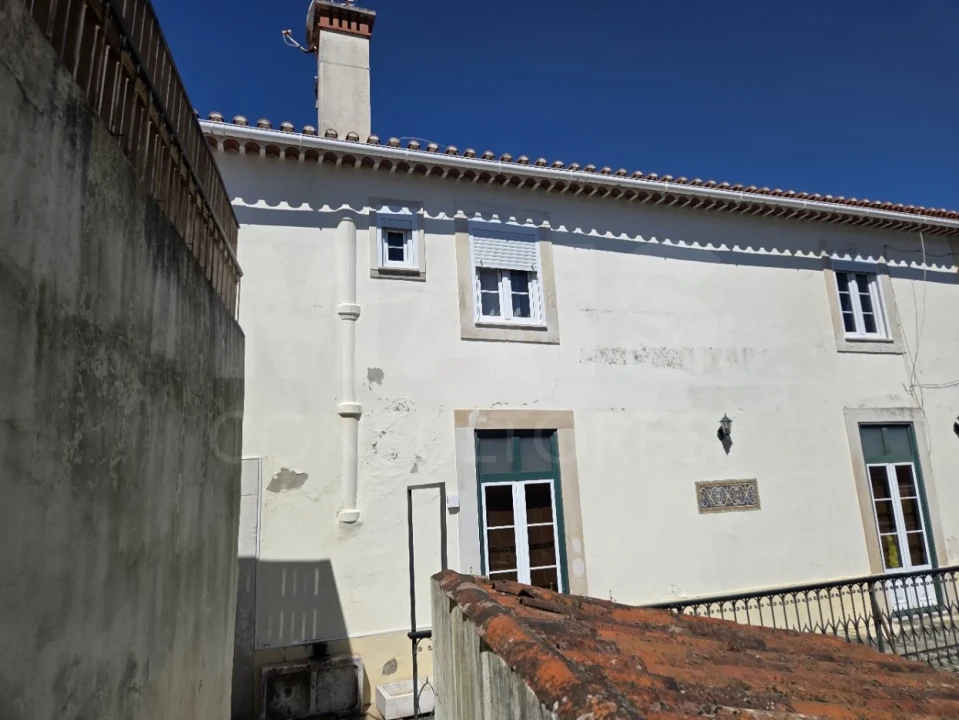 Prédio para Venda em Torres Novas (Santa Maria, Salvador e Santiago) Foto 1