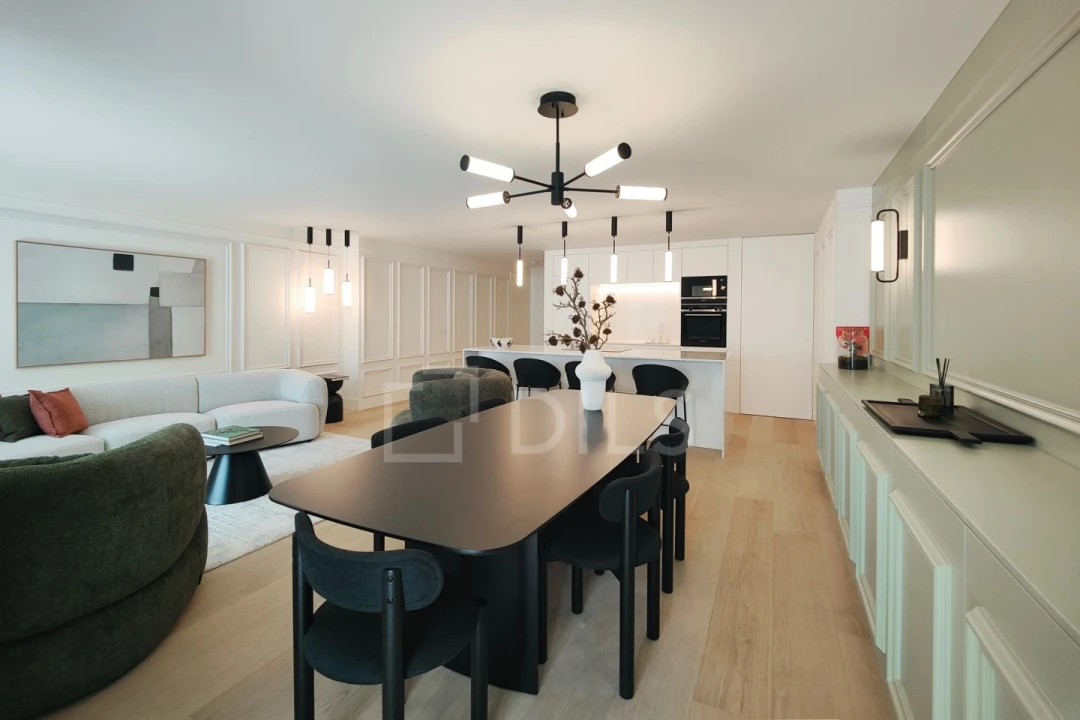 Apartamento T2 para Venda em Santo António Foto 10