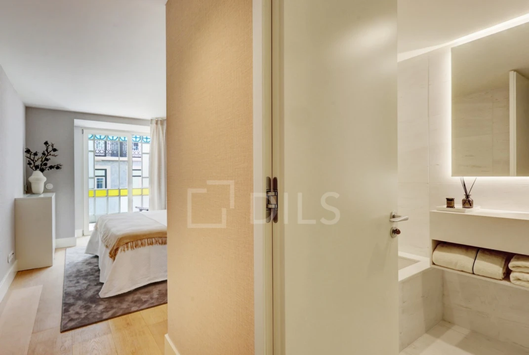 Apartamento T2 para Venda em Santo António Foto 29