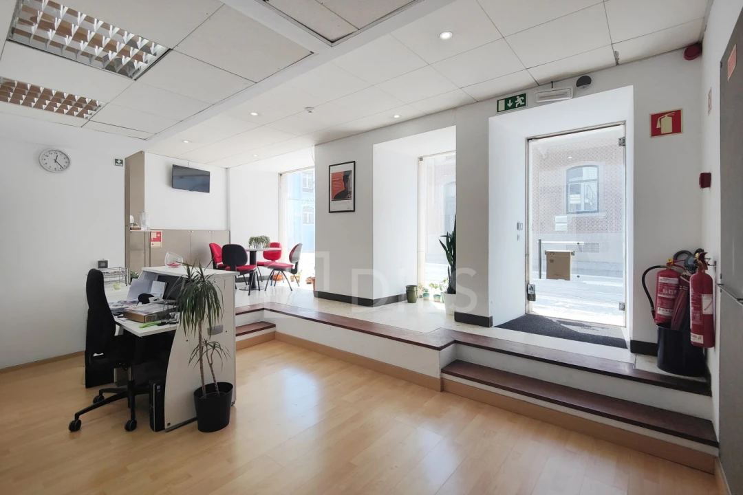 Loja para Arrendamento em Belém Foto 11