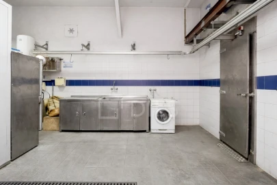 Loja para Arrendamento em Estrela