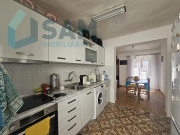 Moradia T2 para Venda em A dos Cunhados e Maceira