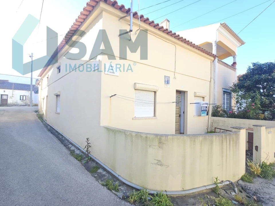 Moradia T2 para Venda em Ramalhal Foto 1