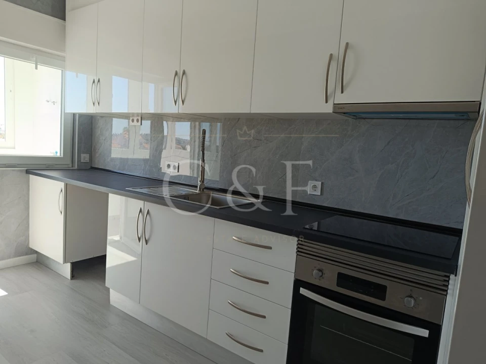 Apartamento T2 para Venda em Quarteira Foto 1