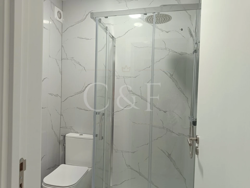 Apartamento T2 para Venda em Quarteira Foto 8