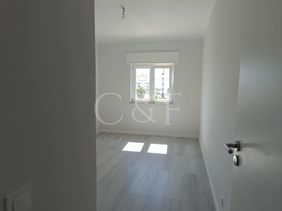 Apartamento T2 para Venda em Quarteira Foto 12