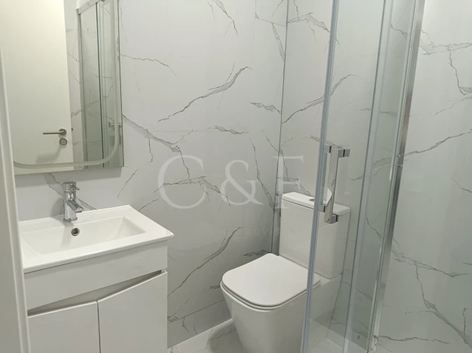 Apartamento T2 para Venda em Quarteira Foto 7