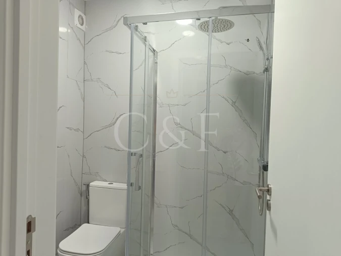 Apartamento T2 para Venda em Quarteira Foto 8