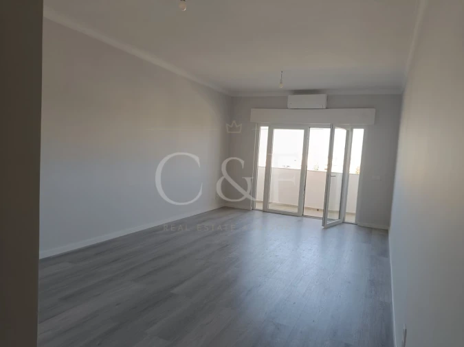 Apartamento T2 para Venda em Quarteira Foto 18