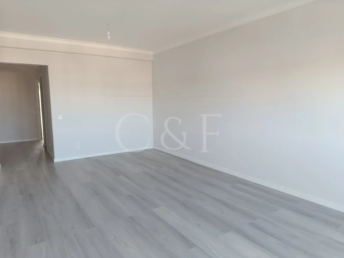 Apartamento T2 para Venda em Quarteira Foto 19