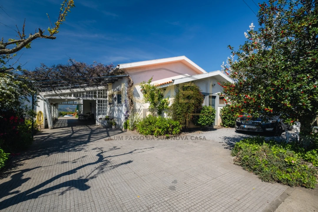 Quinta T4 para Venda em Cumieira Foto 1