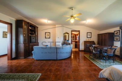 Quinta T4 para Venda em Cumieira